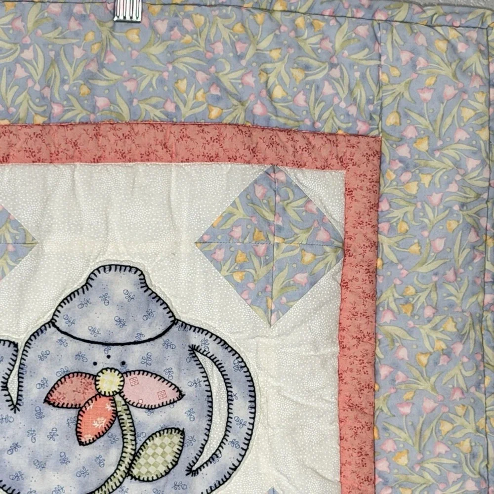 VTG Handmade Teapot Tea Time Quilt Wall Hanging 27x27‎ Cottage Kitchen Grandma